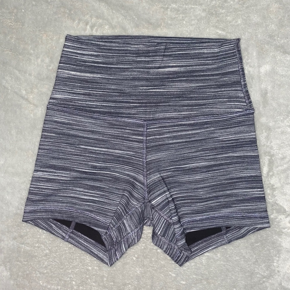 SOLD lululemon Align Short 4” in Mini Space Dye